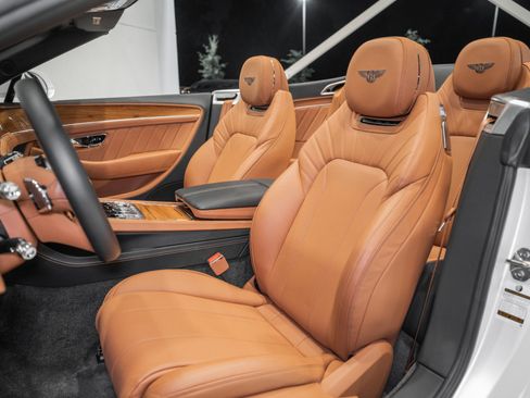 New 2024 Bentley Continental GT V8 AWD/4WD image 21
