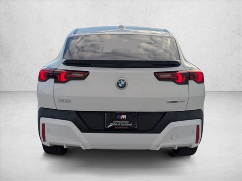 Used 2025 BMW X2 xDrive28i w/ Technology Package image 7