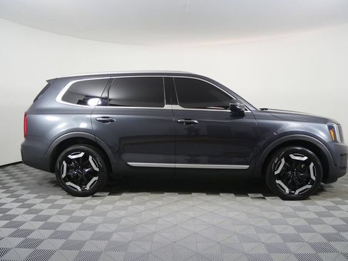 Used 2024 Kia Telluride S w/ S Sunroof Package AWD/4WD image 2