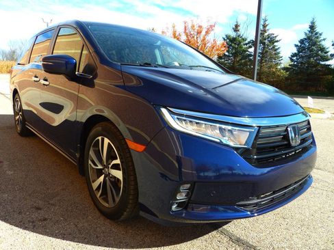 Used 2023 Honda Odyssey Touring image 11