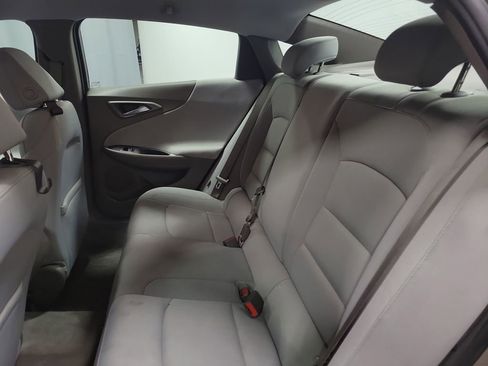 Used 2022 Chevrolet Malibu LS image 21