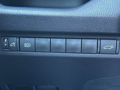 New 2025 Toyota RAV4 XLE image 31