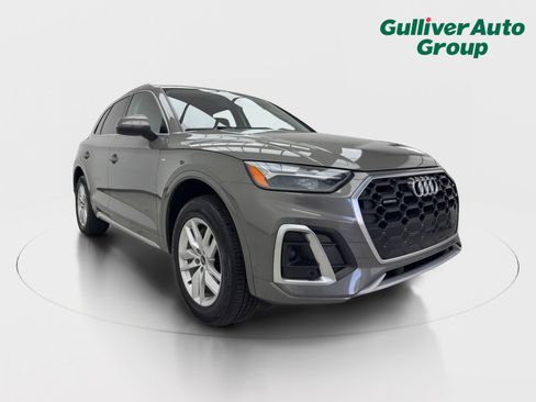Used 2023 Audi Q5 2.0T Premium w/ Convenience Package AWD/4WD image 13