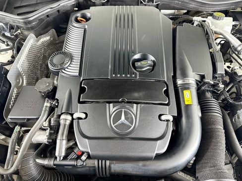 Used 2015 Mercedes-Benz SLK 250 image 28