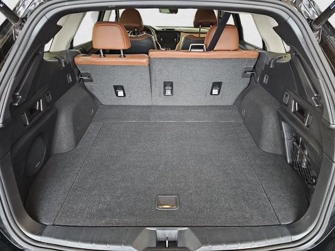 Used 2022 Subaru Outback Touring XT w/ Popular Package #2 image 12