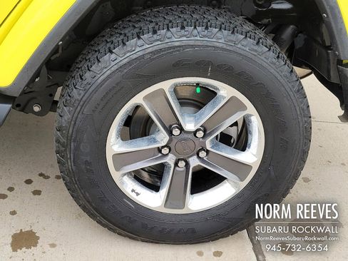 Used 2022 Jeep Wrangler Unlimited Sahara w/ LED Lighting Group image 24