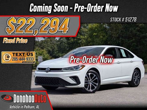 Used 2025 Volkswagen Jetta Sport FWD image 1