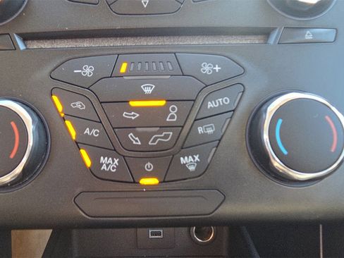 Used 2018 Ford Fusion S image 28