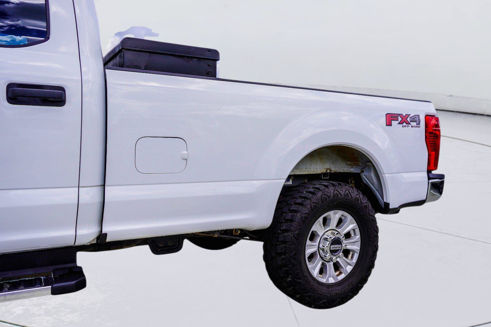 Used 2022 Ford F250 XL w/ STX Appearance Package AWD/4WD image 6