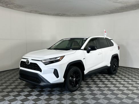 Used 2025 Toyota RAV4 LE FWD image 7