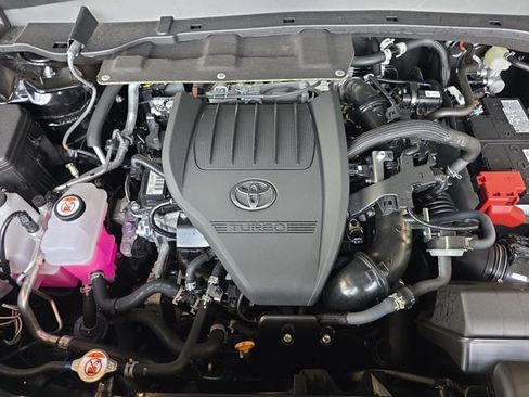 Used 2026 Toyota Grand Highlander AWD image 31