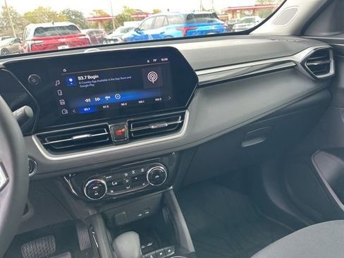Used 2026 Chevrolet TrailBlazer LT w/ Convenience Package image 12