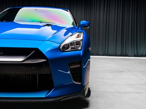 Used 2020 Nissan GT-R Premium image 22