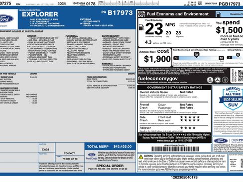 Used 2023 Ford Explorer XLT w/ Equipment Group 202A RWD image 2