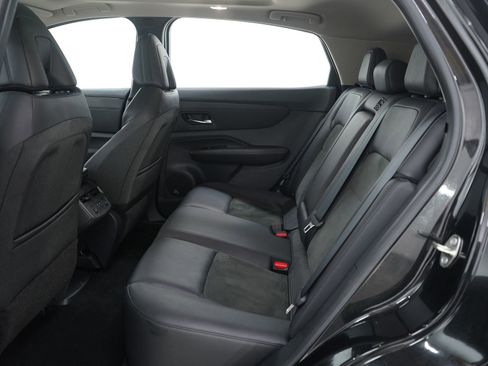 Used 2024 Nissan Ariya EVOLVE+ e-4ORCE image 15