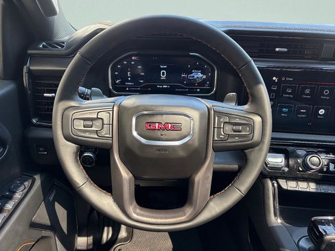 Used 2025 GMC Sierra 1500 AT4 w/ AT4 Premium Package AWD/4WD image 20