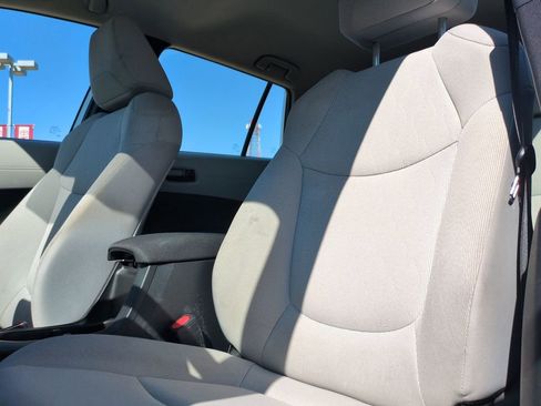Used 2024 Toyota Corolla Cross L FWD image 13