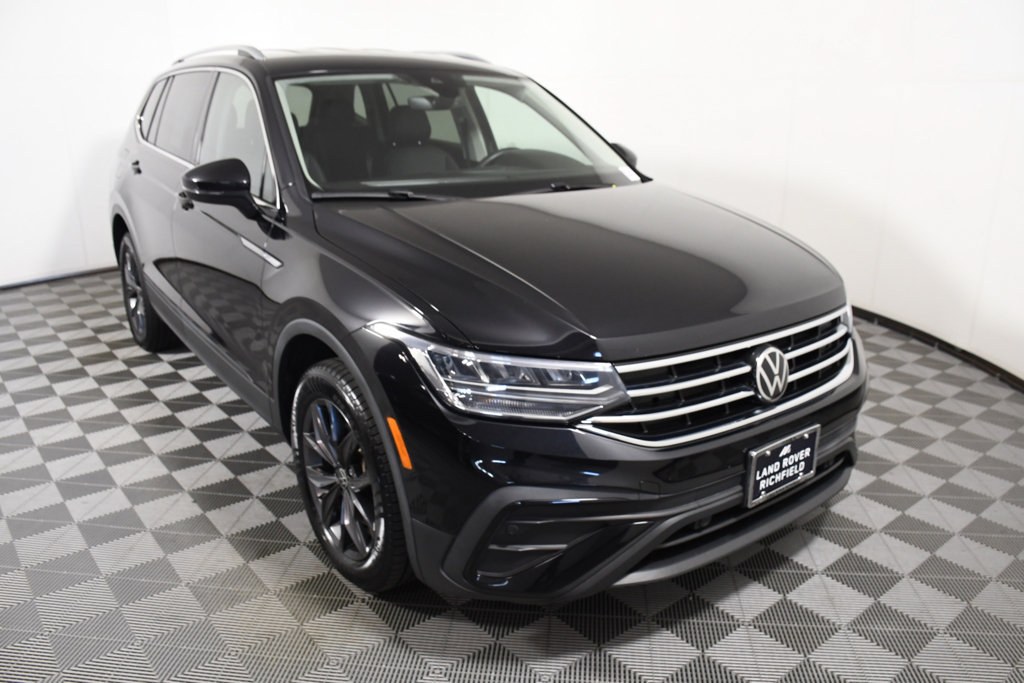 Used 2023 Volkswagen Tiguan SE AWD/4WD image 9