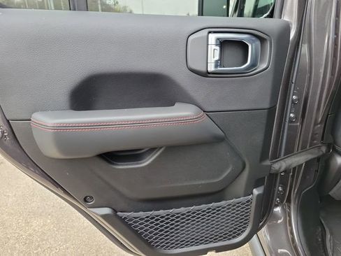 New 2026 Jeep Wrangler Unlimited Rubicon image 15