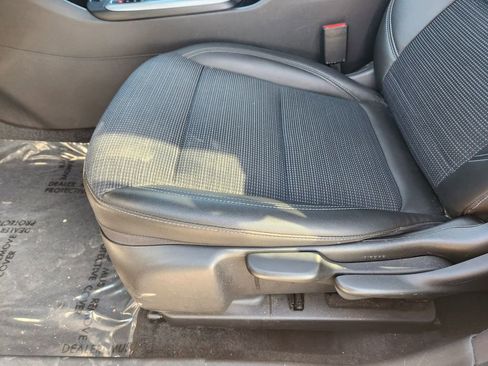 Used 2024 Buick Envista Preferred image 24