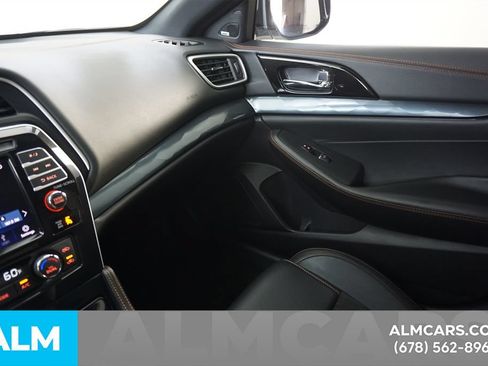 Used 2023 Nissan Maxima SR w/ Sport Mat Group FWD image 43