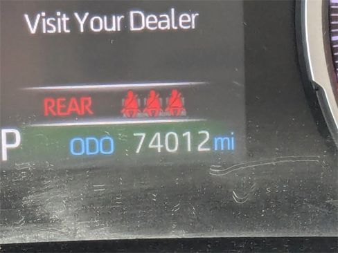 Used 2021 Toyota RAV4 LE image 29