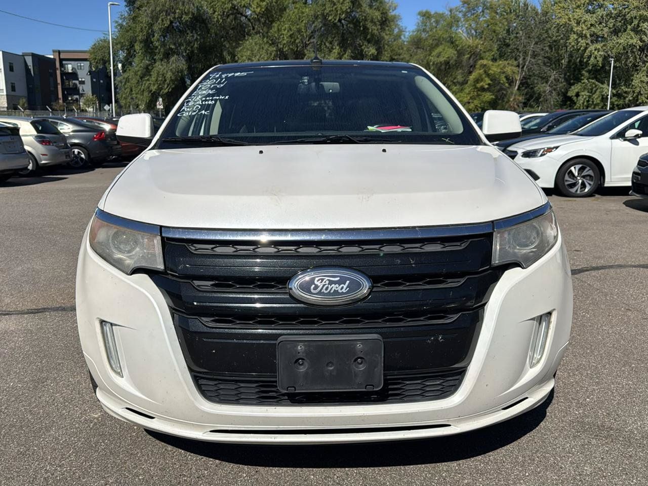 Used 2011 Ford Edge Sport w/ Driver Entry Pkg FWD image 2