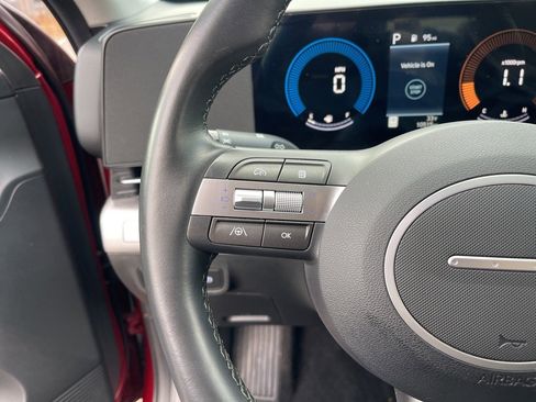 Certified 2025 Hyundai Kona SEL image 16