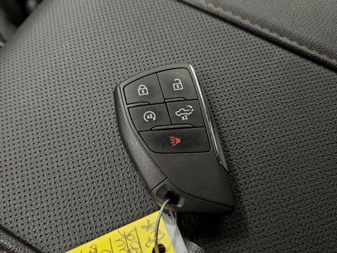 Used 2024 GMC Sierra 1500 AT4 w/ Technology Package AWD/4WD image 26