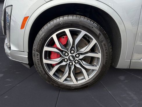 Used 2025 Cadillac XT6 Sport AWD/4WD image 14
