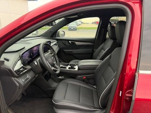 Used 2026 Buick Enclave Preferred FWD image 5