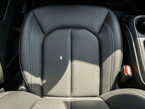 New 2026 Chrysler Pacifica Select FWD image 36