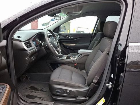 Used 2023 GMC Acadia SLE w/ Driver Convenience Package image 17