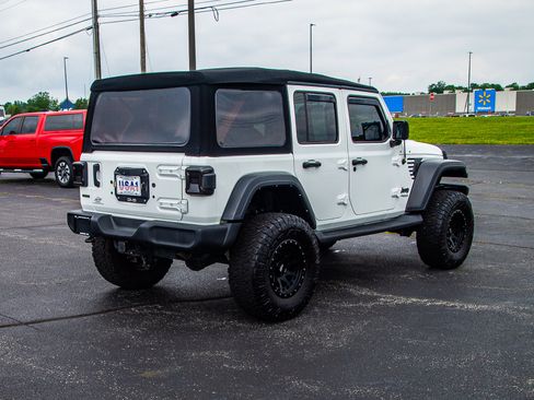 Used 2022 Jeep Wrangler Unlimited Sport AWD/4WD image 7