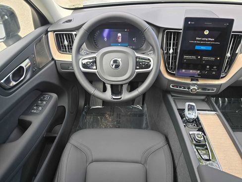 Used 2026 Volvo XC60 B5 Plus w/ Climate Package AWD/4WD image 17