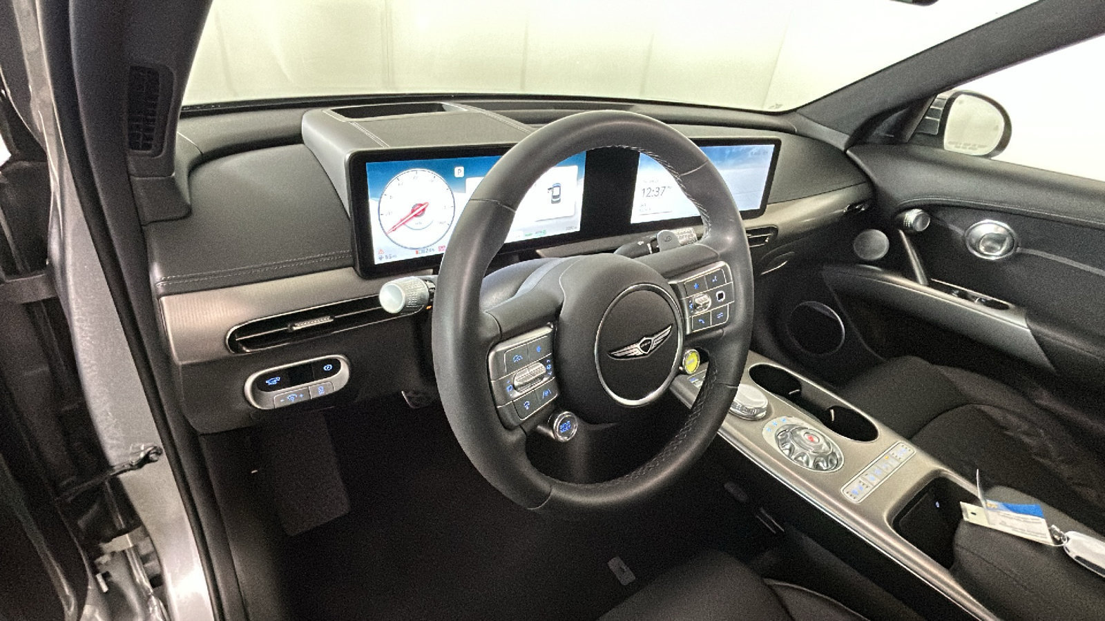 Used 2025 Genesis GV60 Performance AWD/4WD image 17