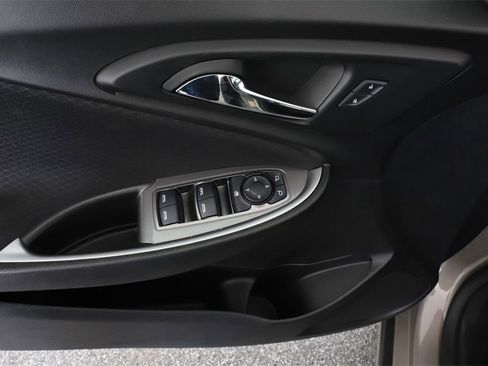 Used 2024 Chevrolet Malibu LT image 18