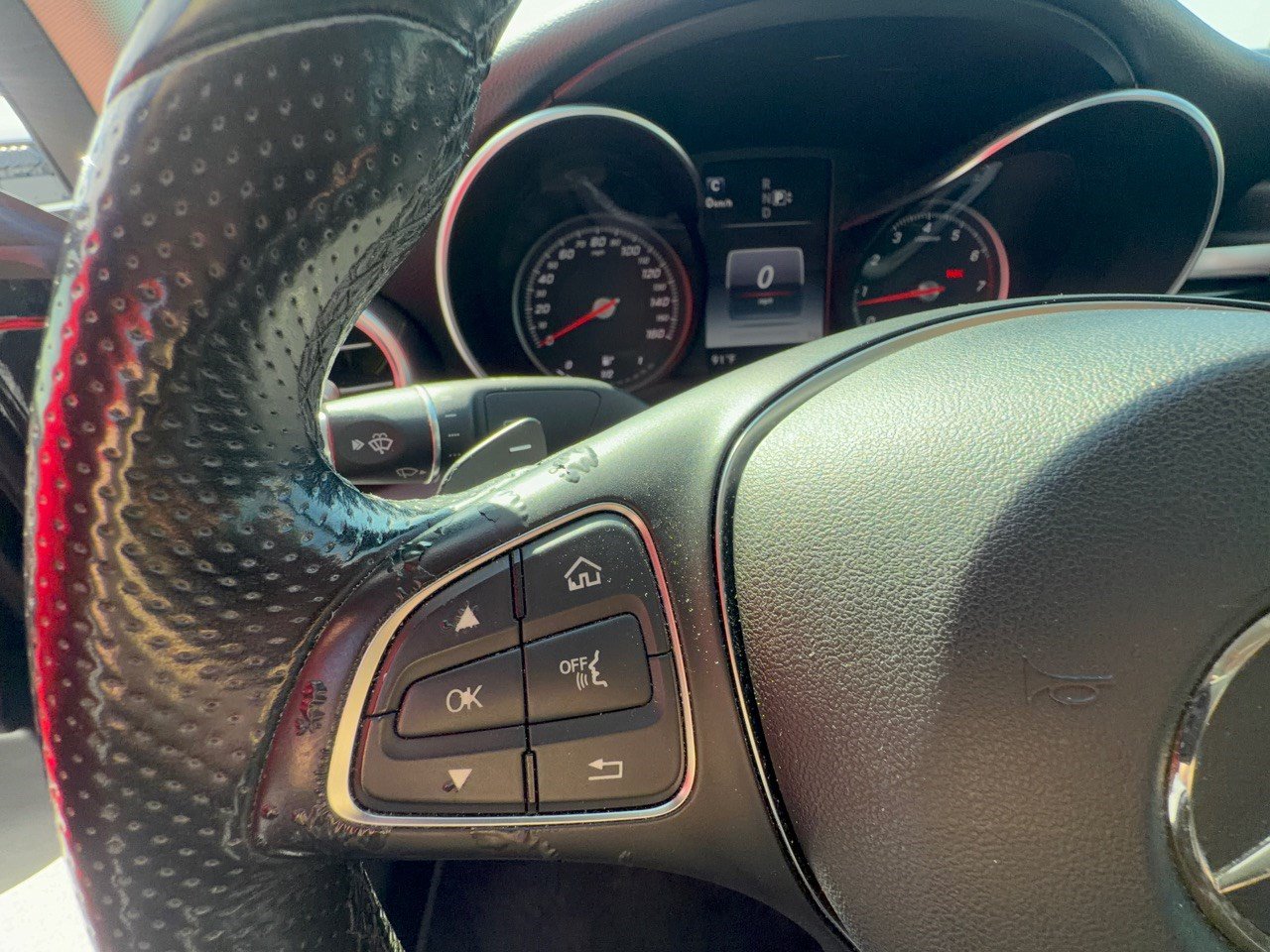 Used 2015 Mercedes-Benz C 300 4MATIC Sedan image 18