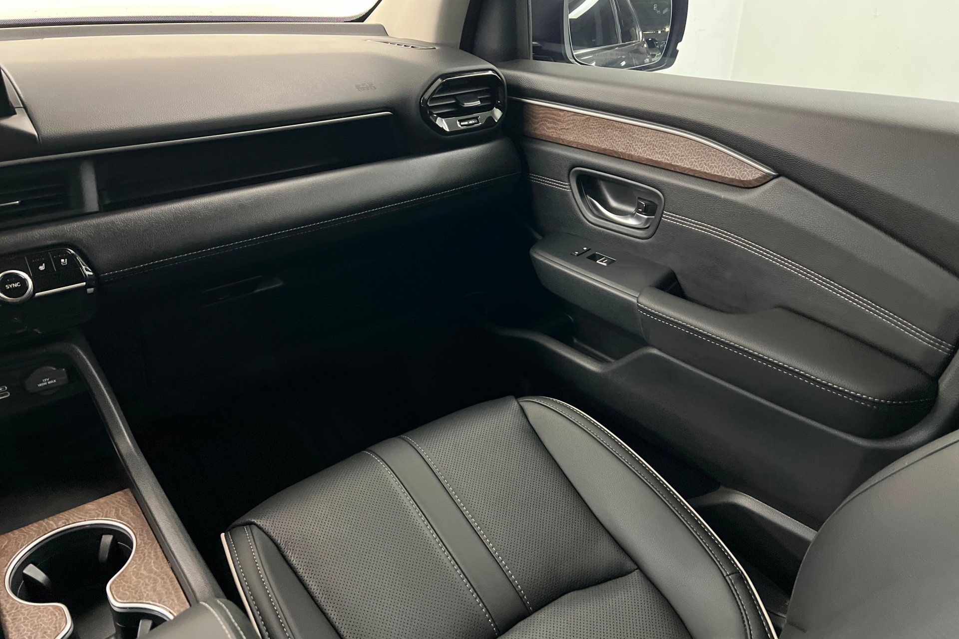 Used 2026 Honda Pilot Elite image 11