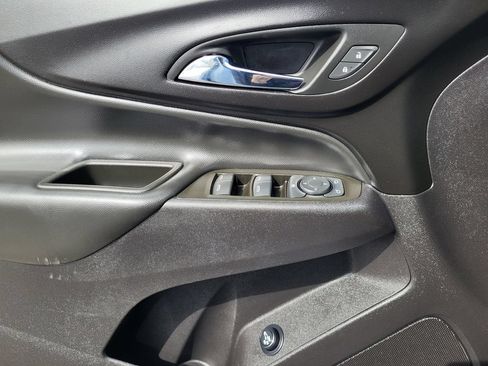 Used 2024 Chevrolet Equinox LT AWD/4WD image 18