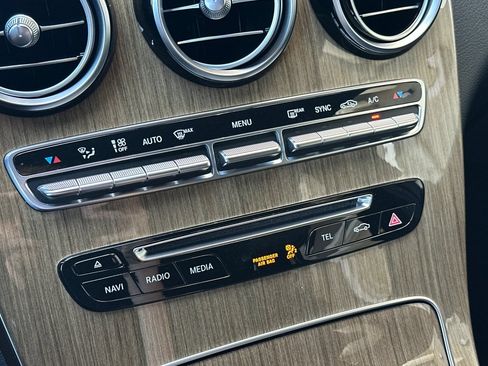 Used 2018 Mercedes-Benz GLC 300 image 20