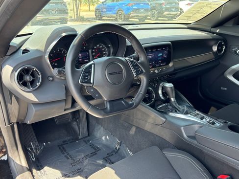 Used 2023 Chevrolet Camaro LT w/ Technology Package RWD image 19