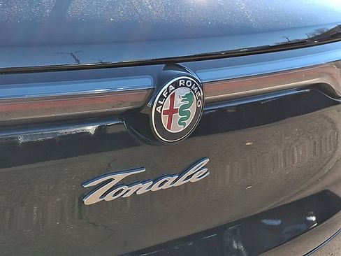 New 2025 Alfa Romeo Tonale w/ Premium Package image 21