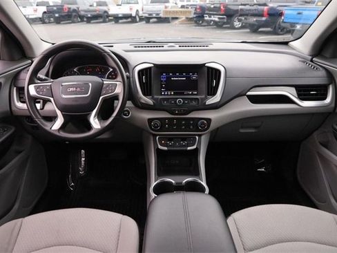 Used 2024 GMC Terrain SLE image 20