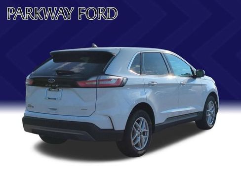 Used 2024 Ford Edge SEL AWD/4WD image 5