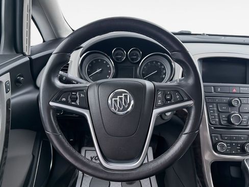 Used 2016 Buick Verano w/ Comfort Package image 18