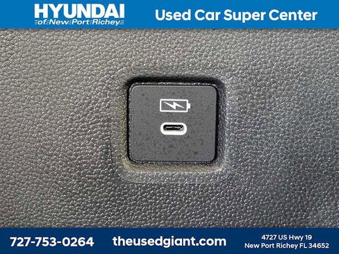 Used 2025 Honda Pilot EX-L image 15