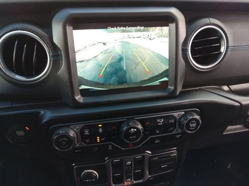 Used 2022 Jeep Wrangler Unlimited Rubicon 4xe w/ Dual Top Group image 18