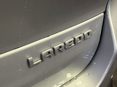 New 2025 Jeep Grand Cherokee L Laredo image 7