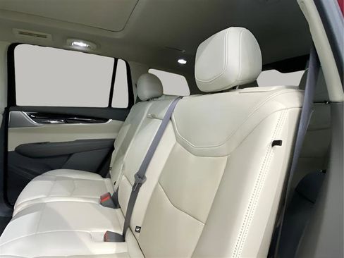 Used 2021 Cadillac XT6 Premium Luxury FWD image 22